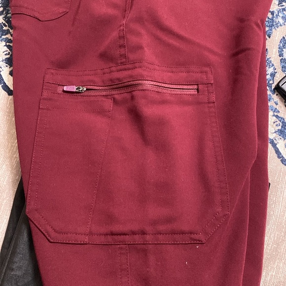 FIGS Burgundy Scrub pants - Picture 7 of 11